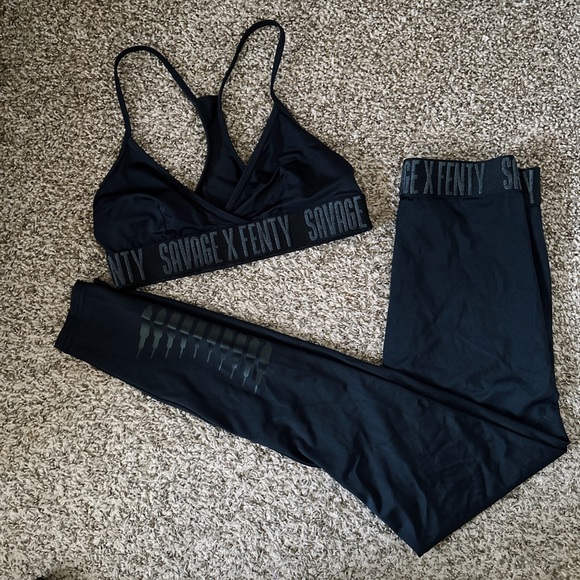 Savage x FENTY Workout Set - Picture 2 of 6